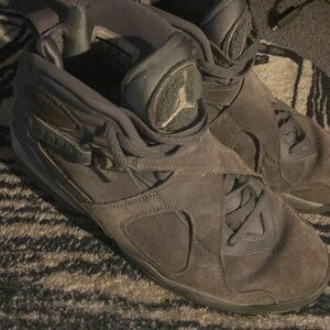 Jordan 8s retro ‘cool grey’